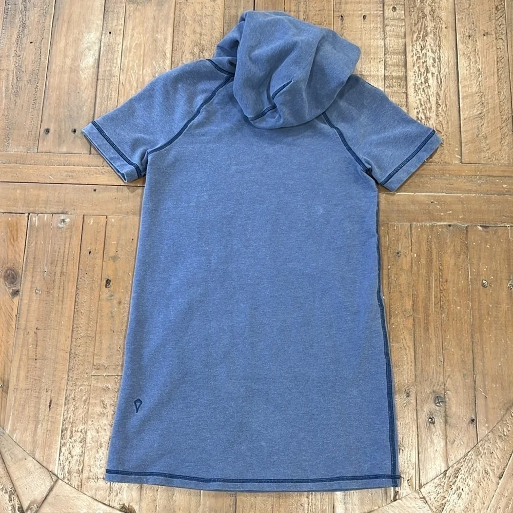 Ivivva blue hooded dress